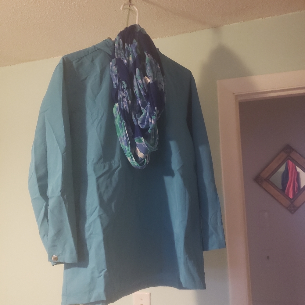 Blue izod light rain jacket
